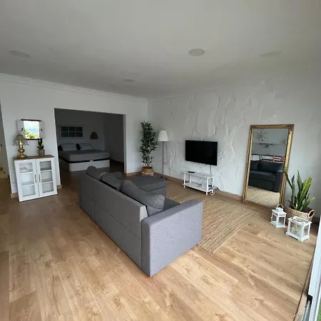 Sunset Oceanfront Relax Apartment *